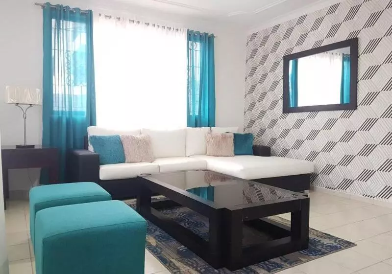 پانسیون Amarilis Masajes