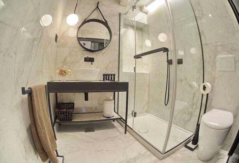 بنسيون La Vita E Bella Ii