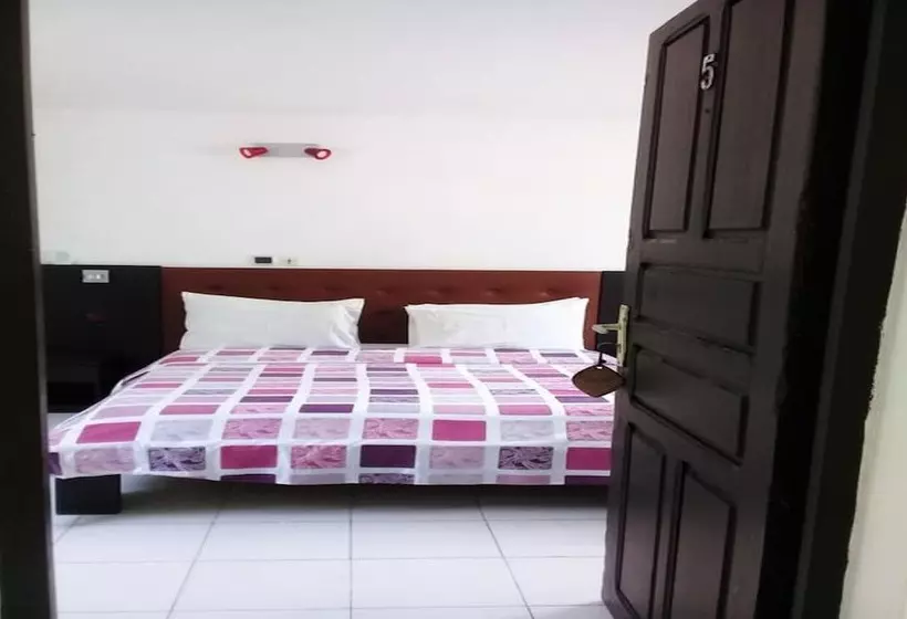 هتل Ehotilé Lodge