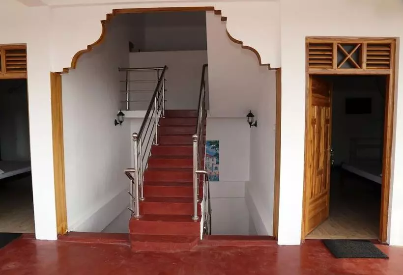 Hotelli Nilaveli Star View