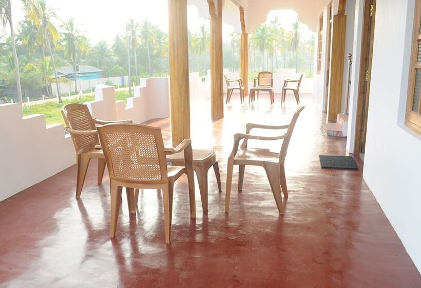 酒店 Nilaveli Star View