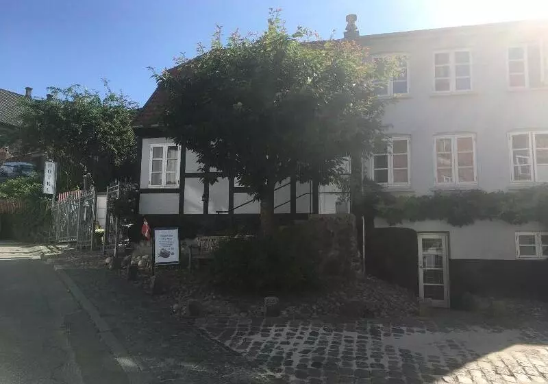 ホテル Stephansens