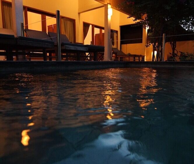 پانسیون Kelapa Kecil