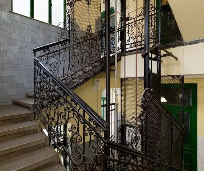 Roland Apartments