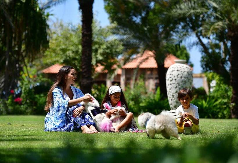 Hotel Umm Al Quwain Beach