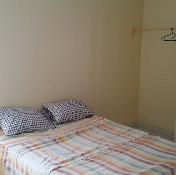 تختخواب و صبحانه De Prince Pensao