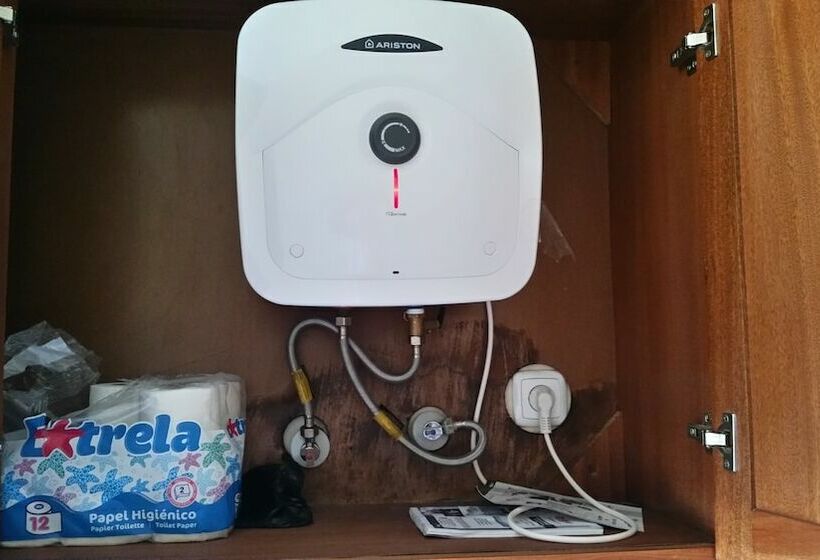 تختخواب و صبحانه De Prince Pensao