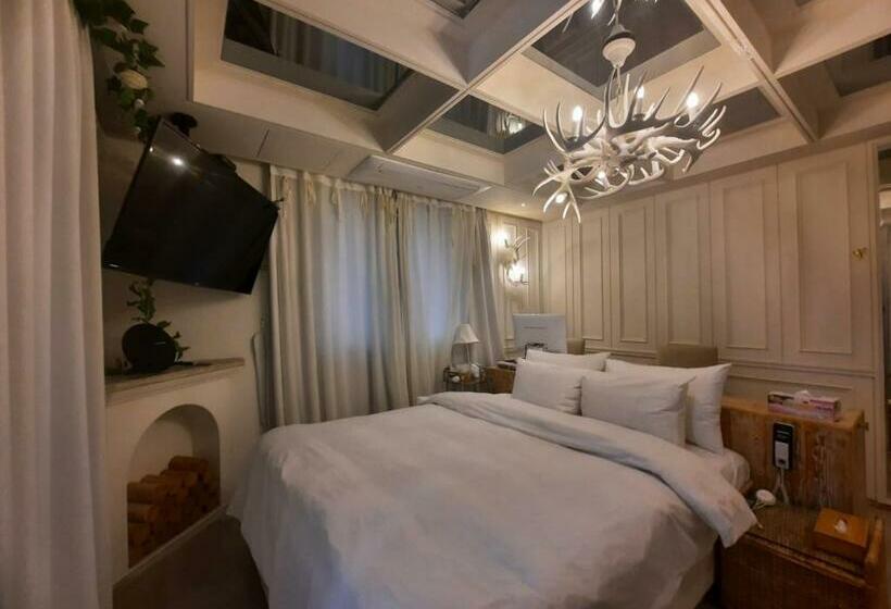 Hotel Songjeong Lesign