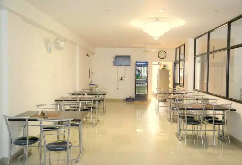 هتل Nahargarh Palace