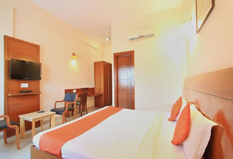 Hotel Stay By The Way By Oyo Rooms