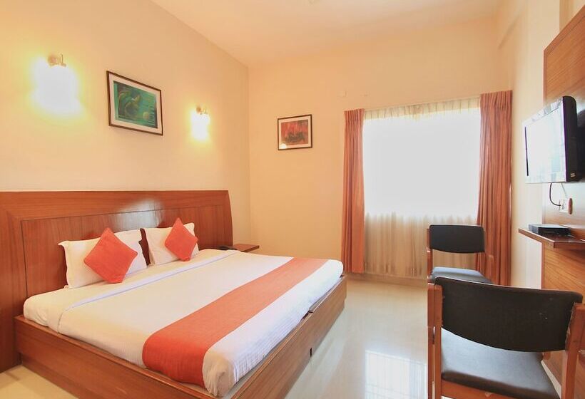 Hotel Stay By The Way By Oyo Rooms