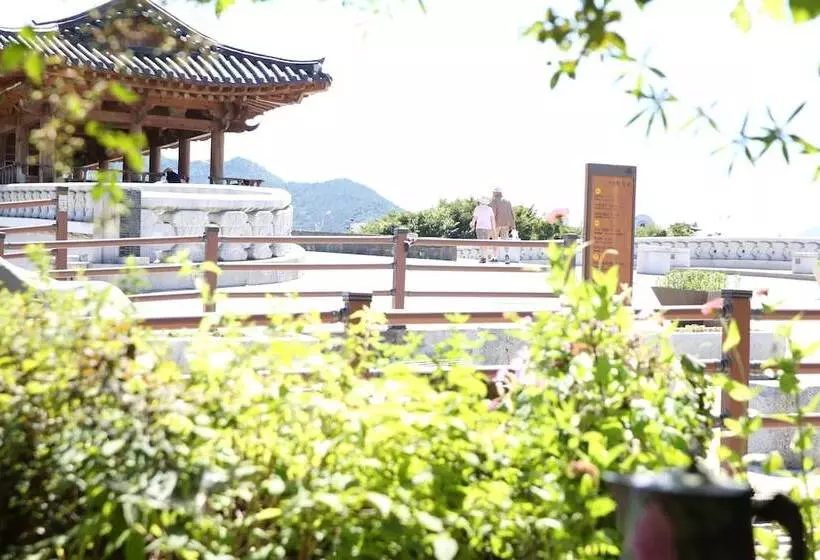 Majatalo Gyodong Salrae