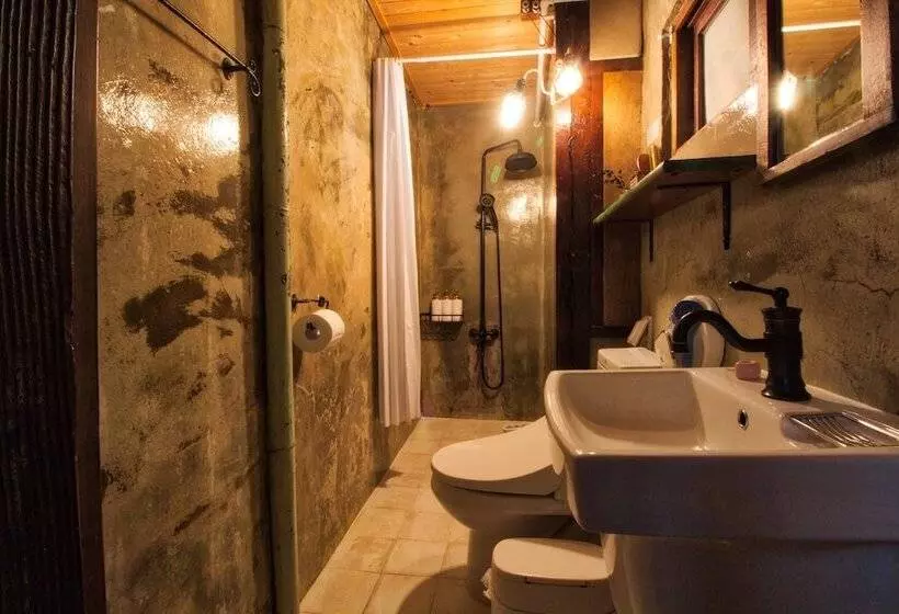 Majatalo Gyodong Salrae