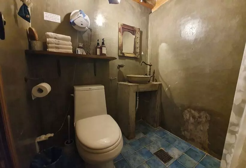 Majatalo Gyodong Salrae