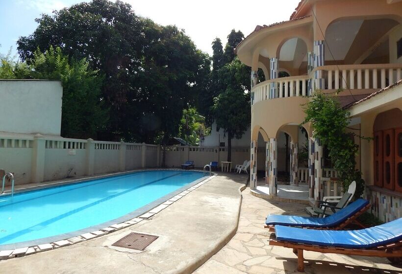 Pension Leinmach House, Nyali