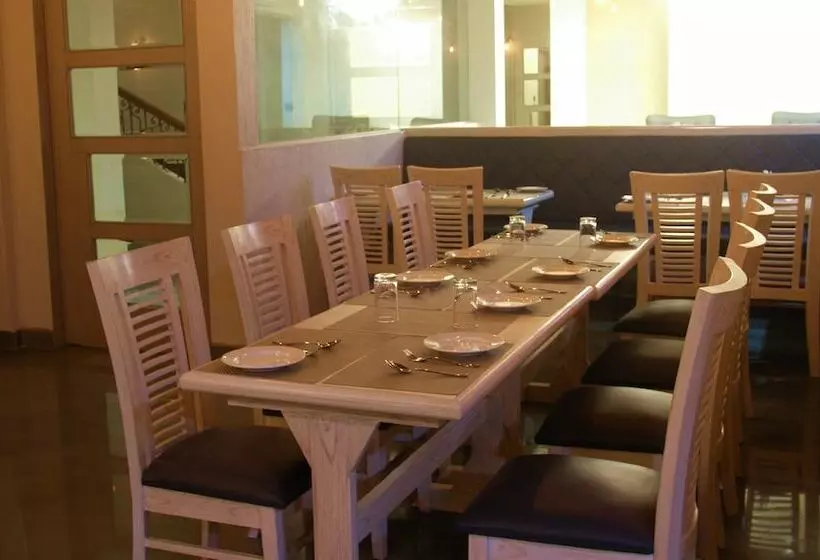 Srujan Hotels 22 Suites