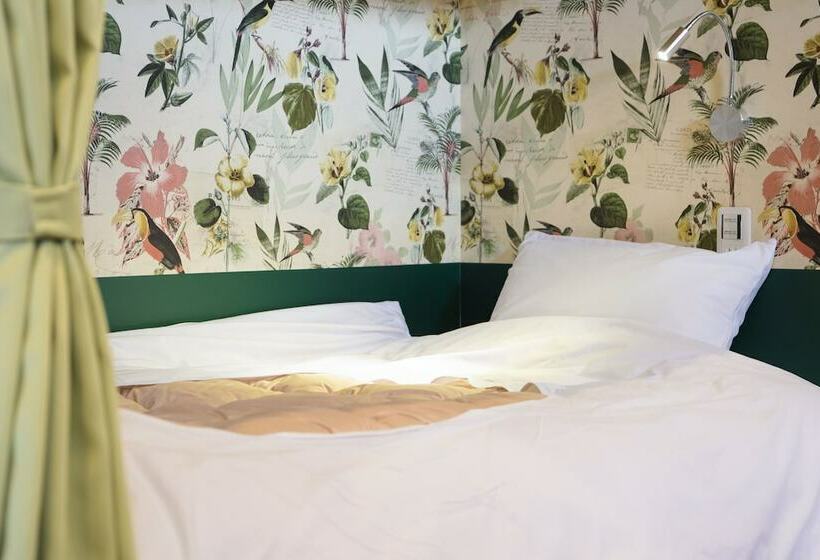 Aoshima Fisherman's Beachside Hostel & Spa