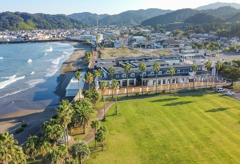 Aoshima Fisherman's Beachside Hostel & Spa