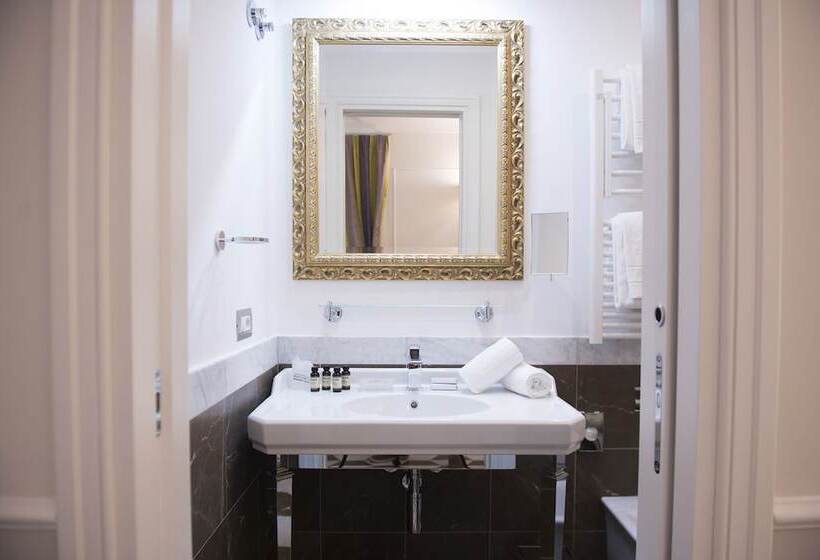 مبيت وإفطار La Bambagina