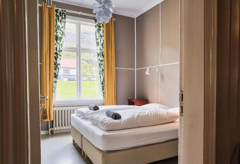 Hafaldan Hi Hostel, Old Hospital Building