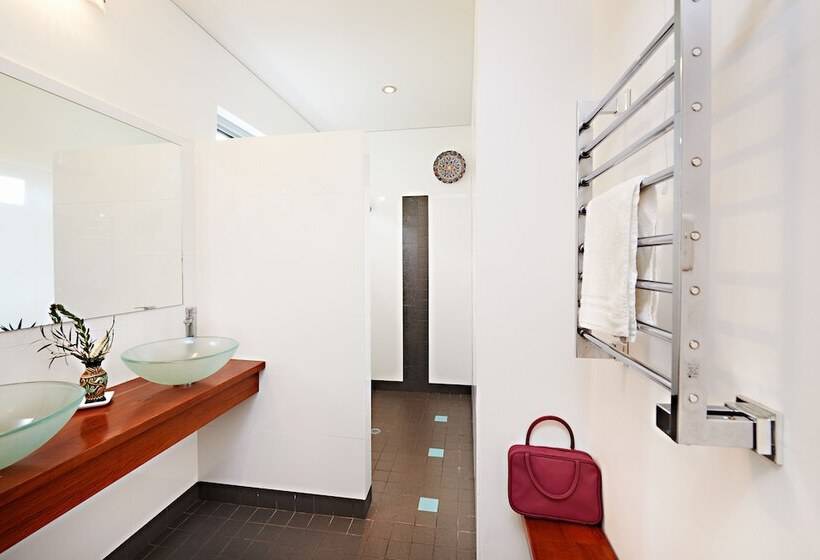 Hanover Bay Apartments