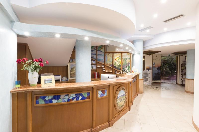 פונדק Calabrisella