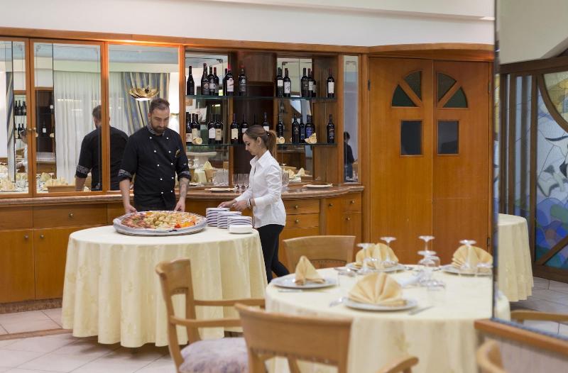 פונדק Calabrisella