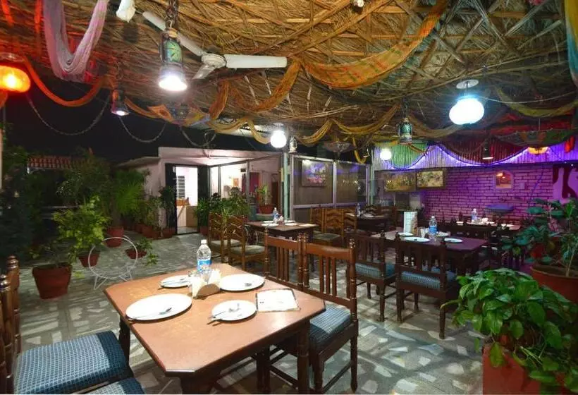 هتل Jai Maa Palace