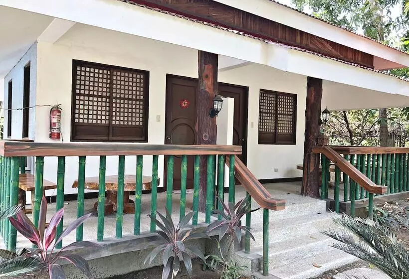 Hotelli The Pelicans Resort