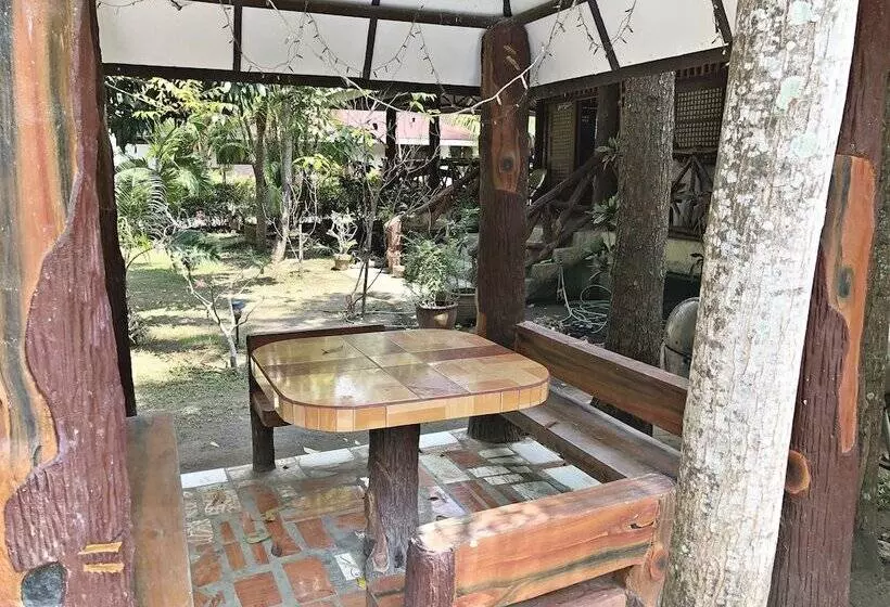 Hotelli The Pelicans Resort