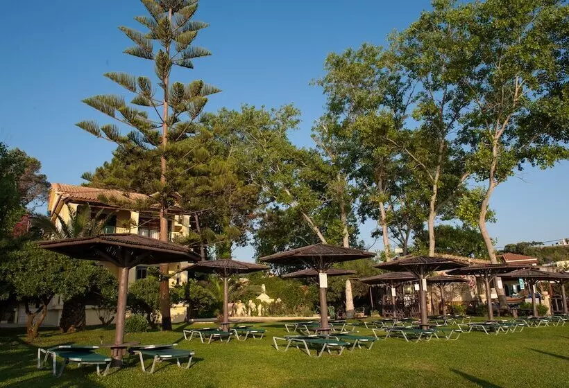 هتل Zarkadis Beach Apartments