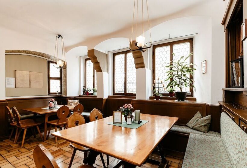 ペンション Gasthof Goldener Greifen