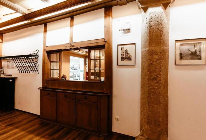 ペンション Gasthof Goldener Greifen