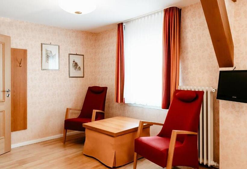 ペンション Gasthof Goldener Greifen