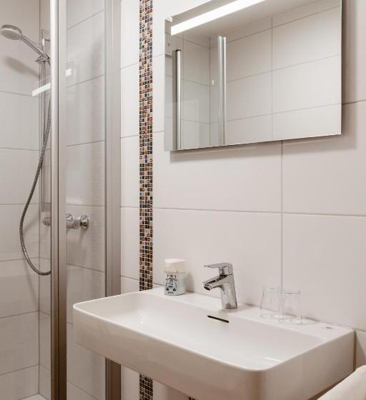 ペンション Gasthof Goldener Greifen