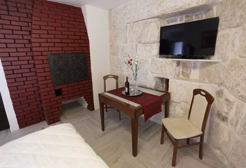 پانسیون Golden Gate Dream Rooms