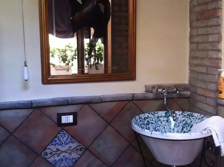 Majatalo Guest House La Corte Normanna