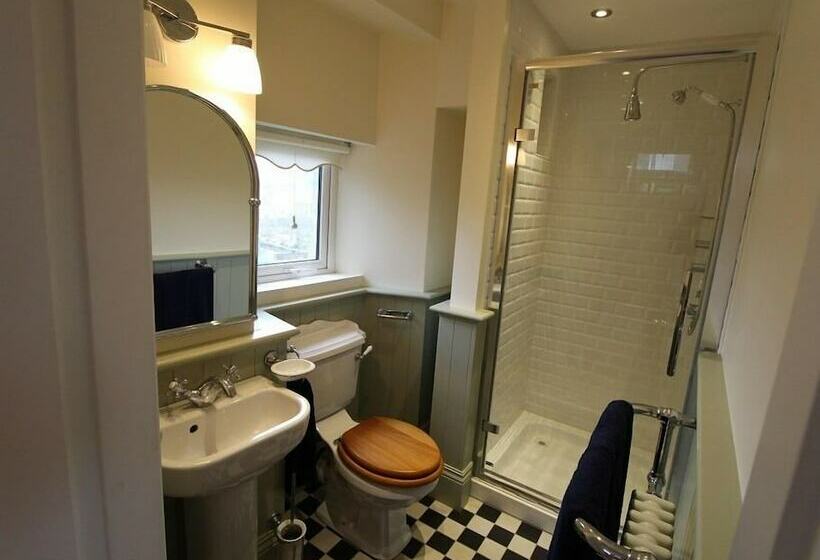 膳宿费 The Old Dispensary