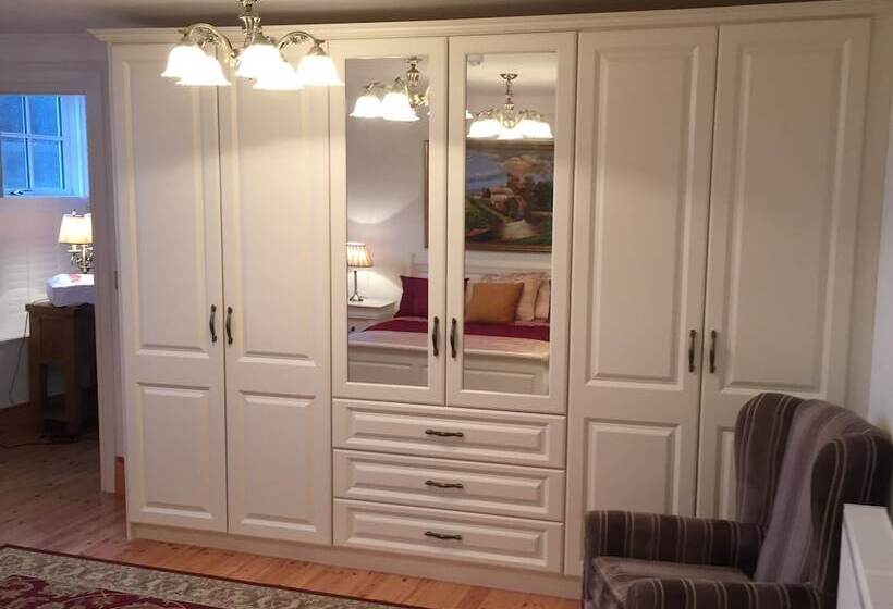 膳宿费 The Old Dispensary