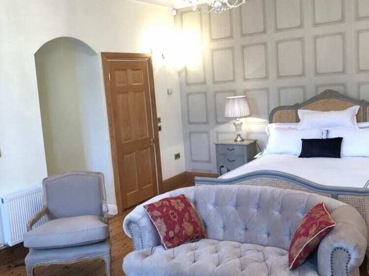 膳宿费 The Old Dispensary