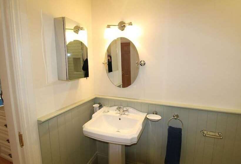 膳宿费 The Old Dispensary