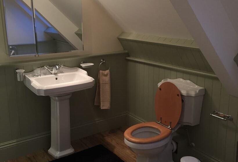 膳宿费 The Old Dispensary