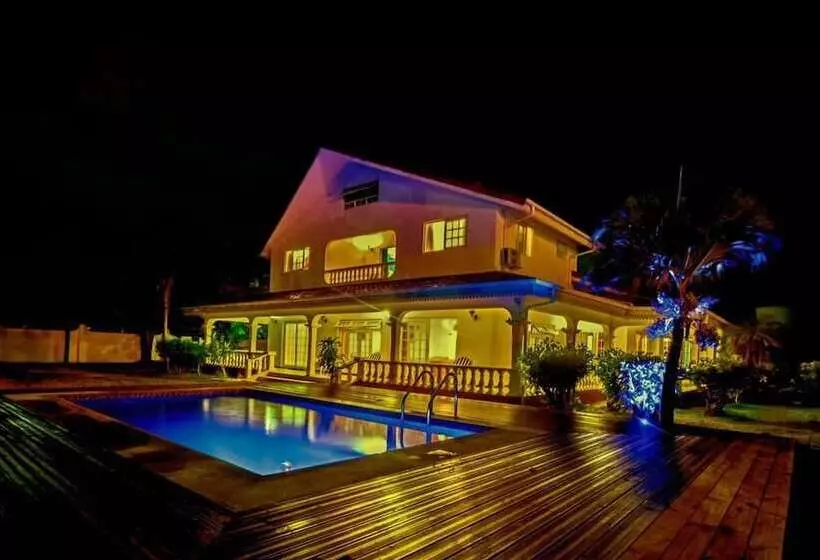 پانسیون Villa Confort