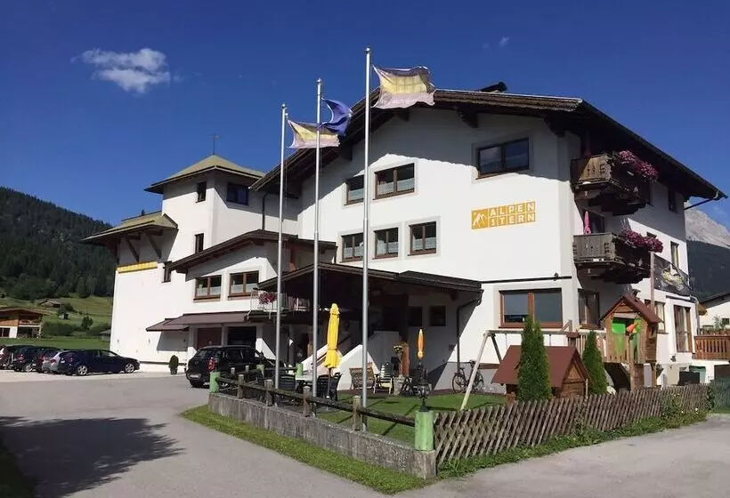 ペンション Alpenstern Rooms & Suites