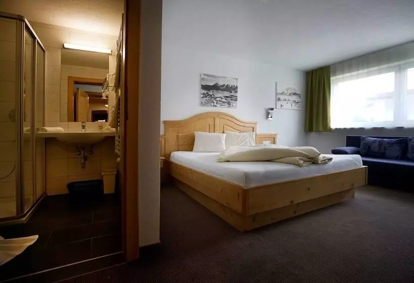 ペンション Alpenstern Rooms & Suites