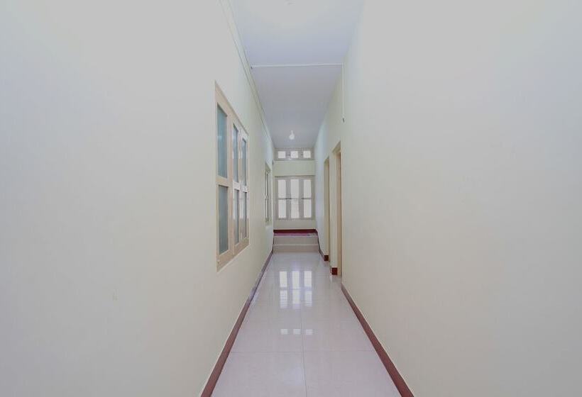 Hotel Collection O 29274 Msr Comforts