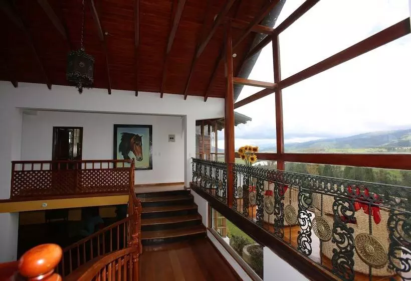 ホテル Hostería Loma Larga   Cayambe