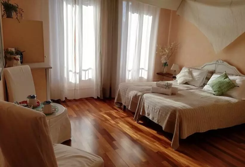 پانسیون 328 Il Veliero Romantico
