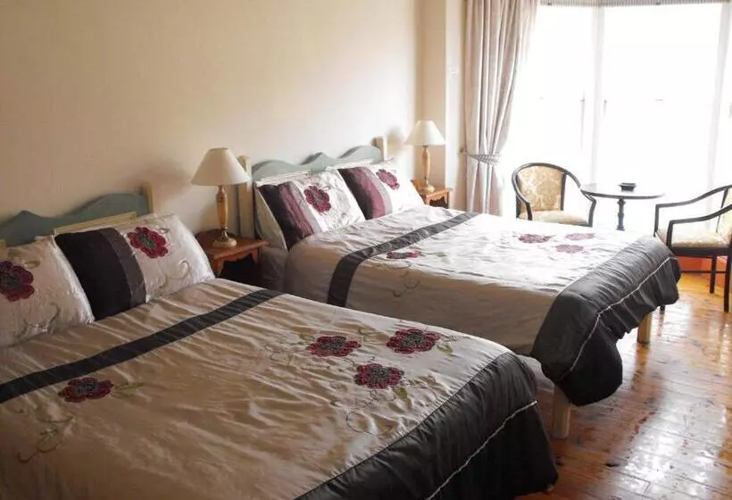 ペンション Myles Creek