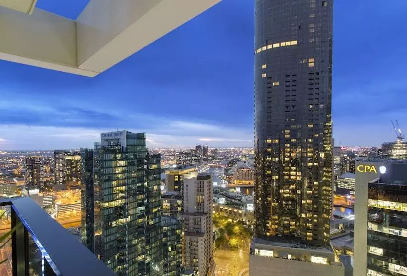 Platinum Apartments On Southbank